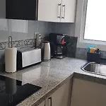 Apartment, 3 Bedrooms, Downtown *